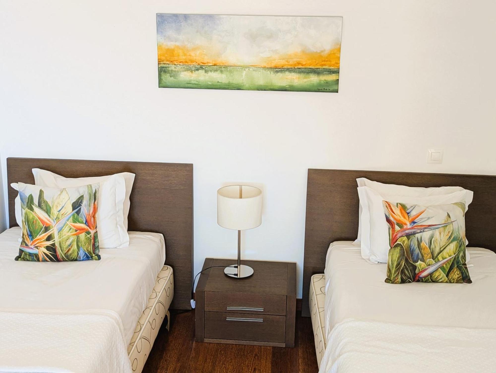 Luxury 3-Bedroom Apartment At High-End Luz Extérieur photo