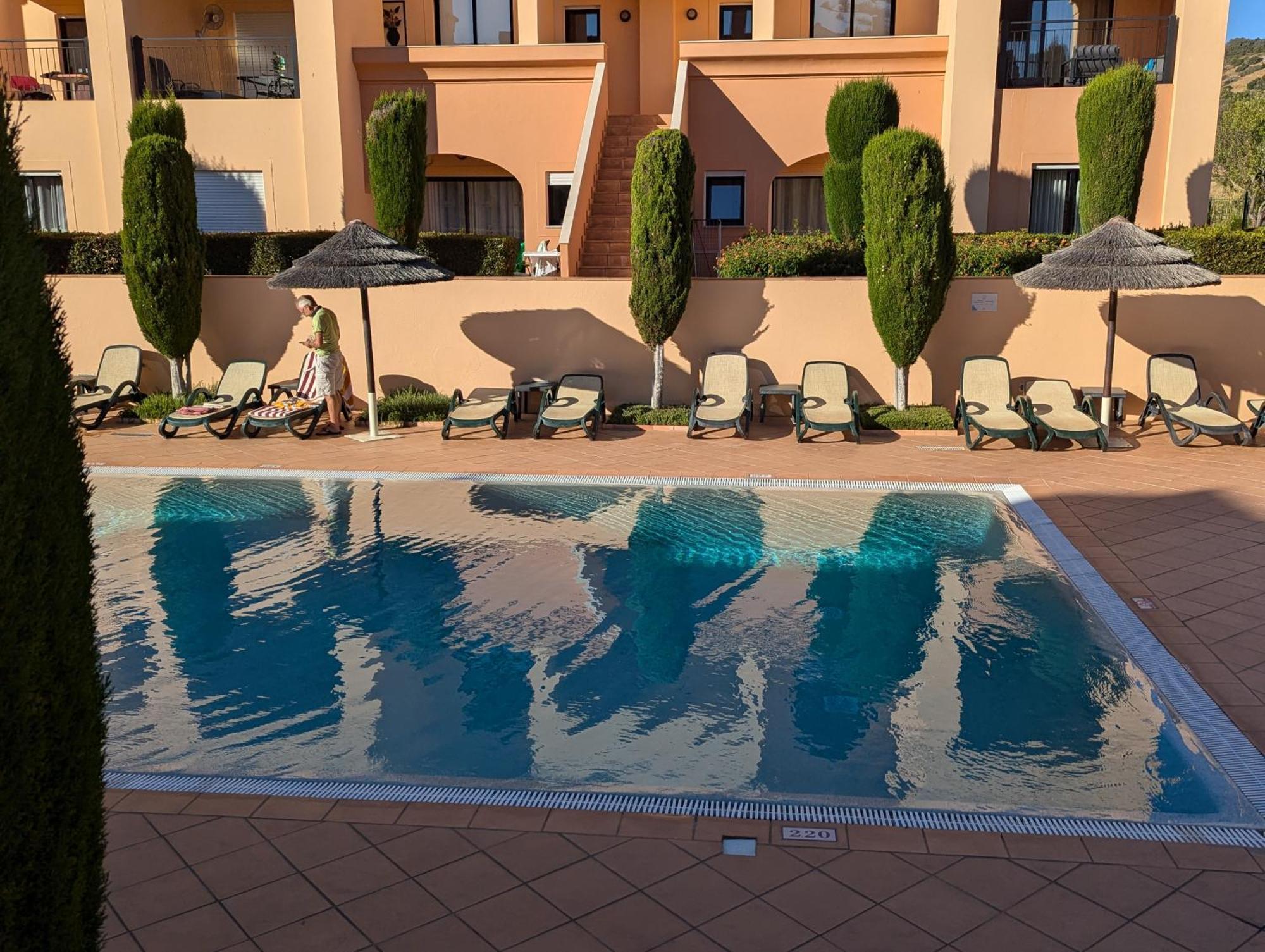 Luxury 3-Bedroom Apartment At High-End Luz Extérieur photo